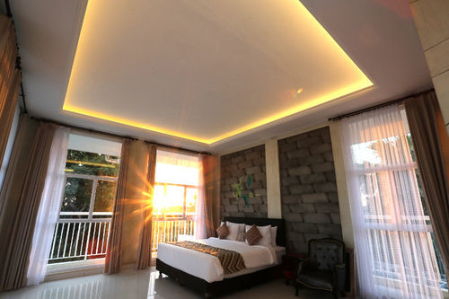 808 Villa